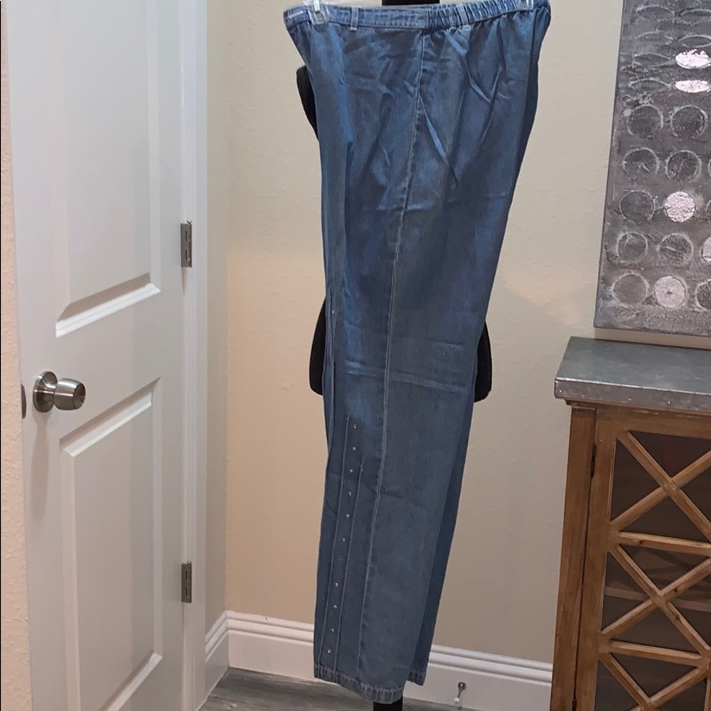 Jeans - Picture 4 of 8